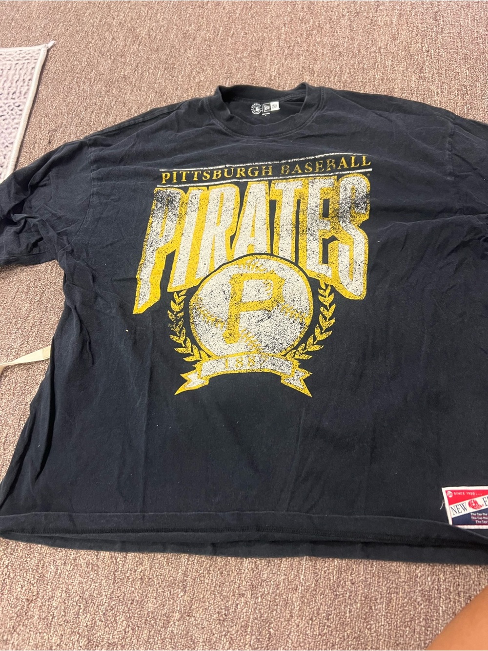 Pittsburgh Pirates Black & Yellow Graphic Tee